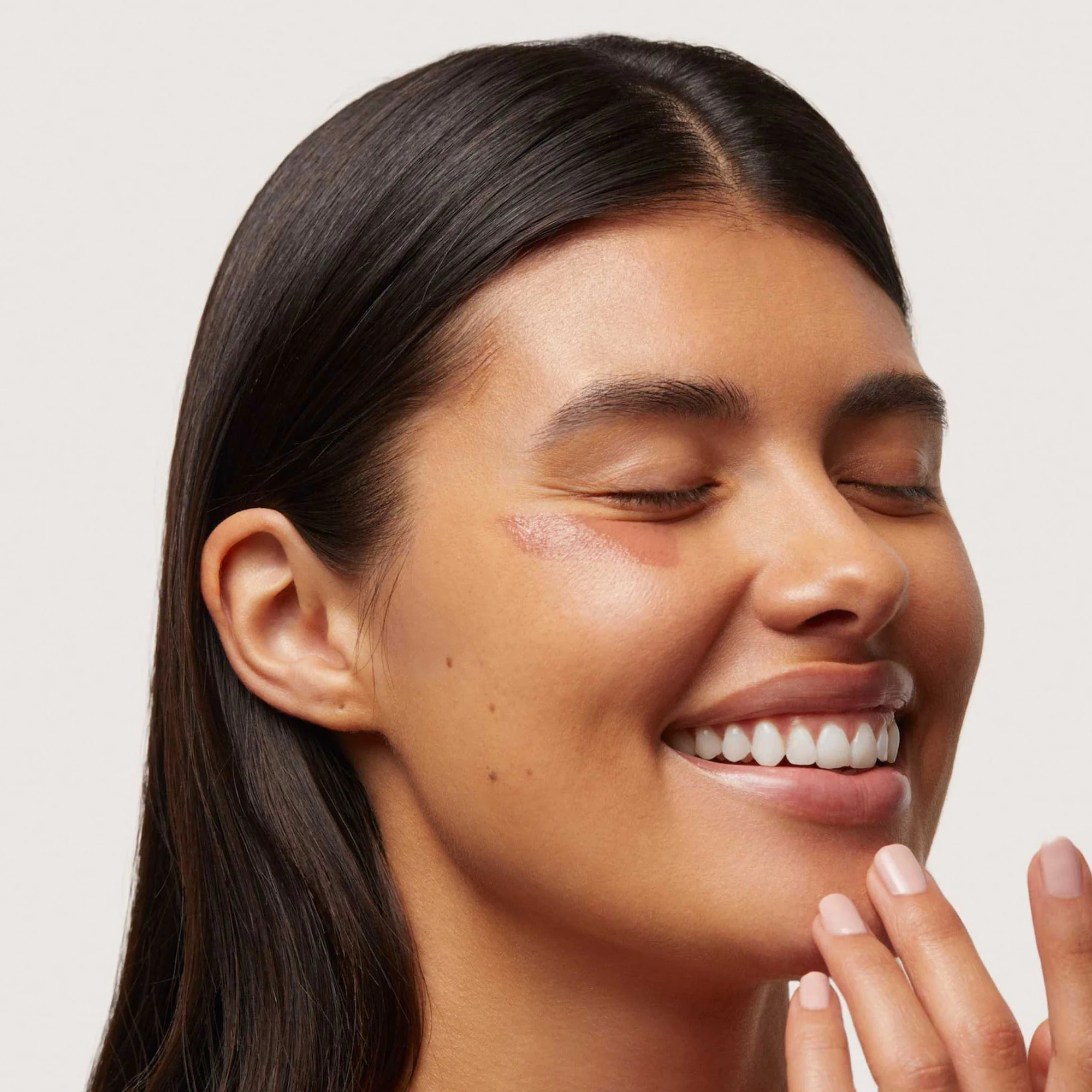 Agent Nateur Holi (Sun) Dewy Tinted Skin Drops SPF50 - Image 10