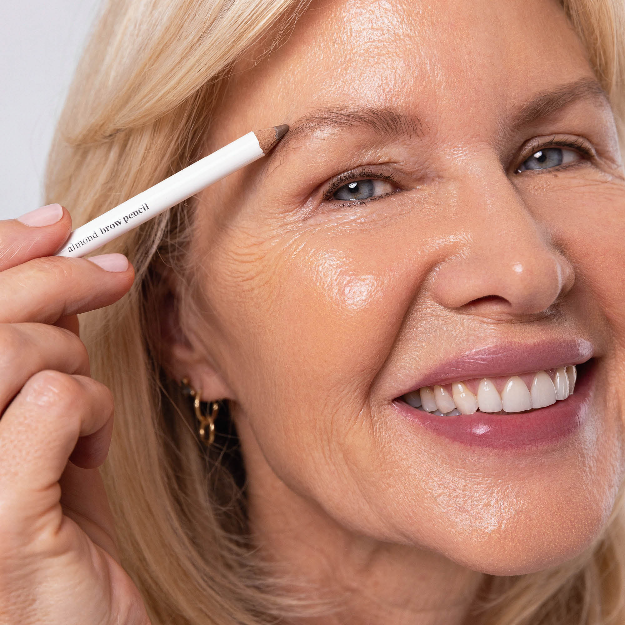 Ere Perez Almond Oil Eyebrow Pencil - Image 8