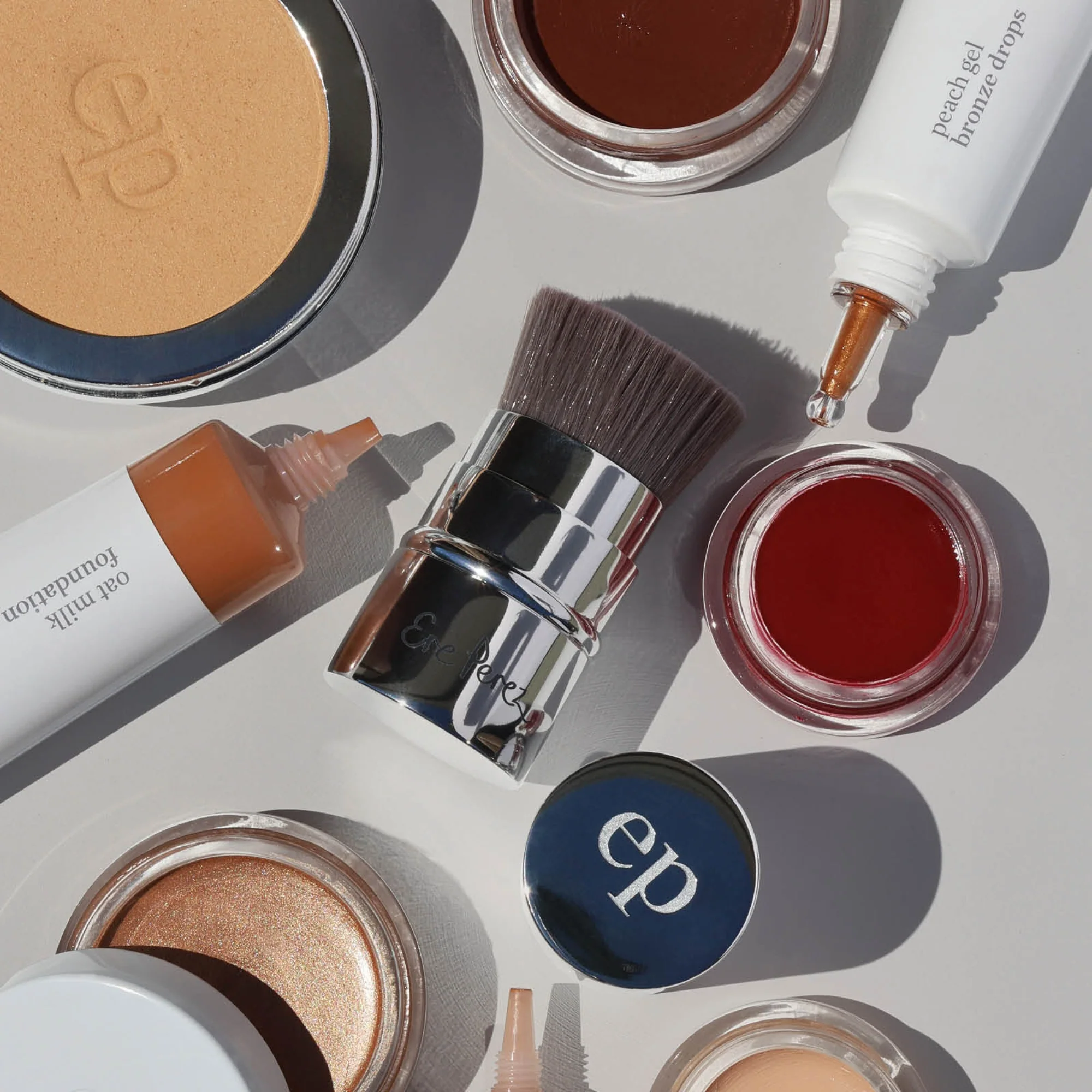 Ere Perez Eco Vegan Retractable Kabuki Brush - Image 5