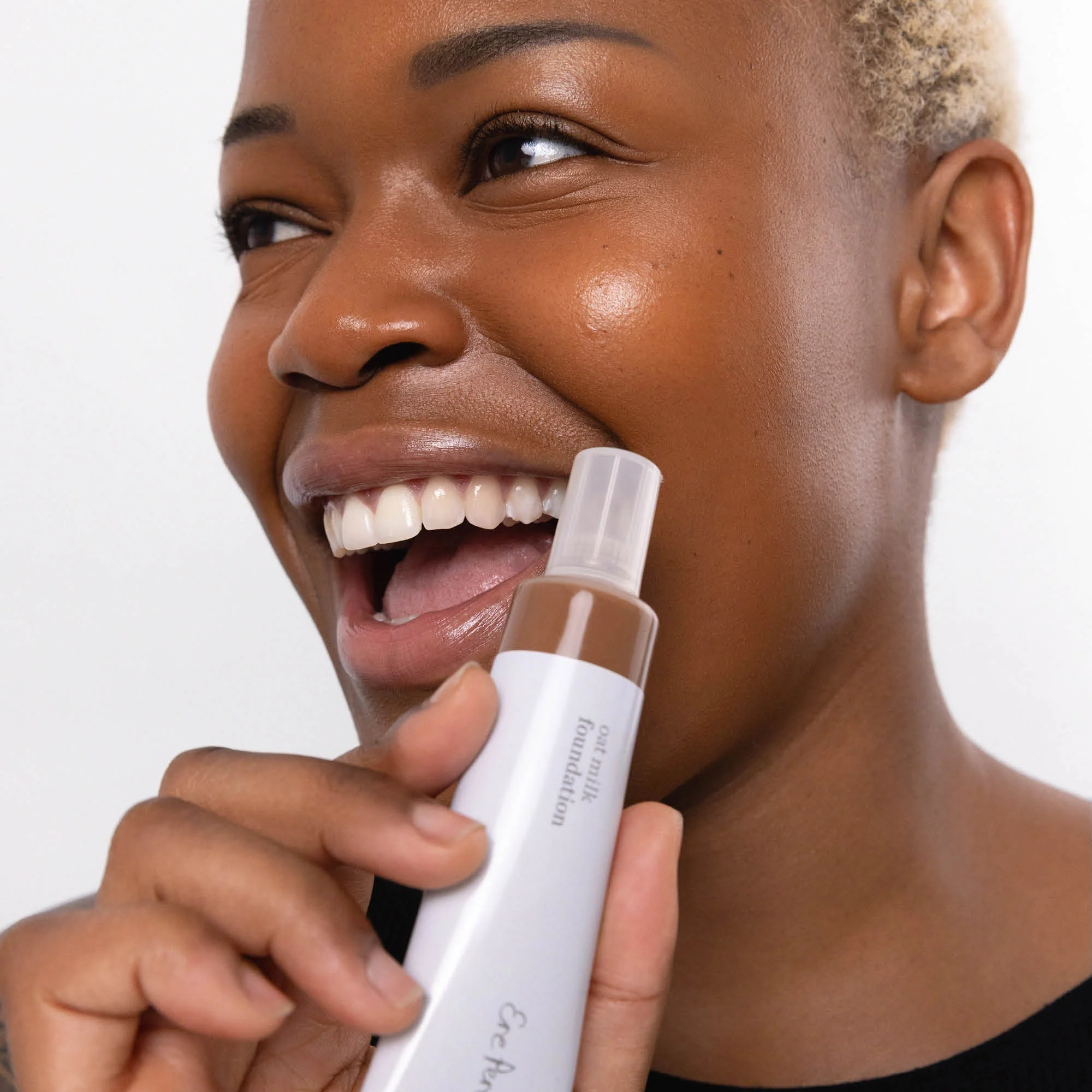 Ere Perez Oat Milk Foundation - Image 65