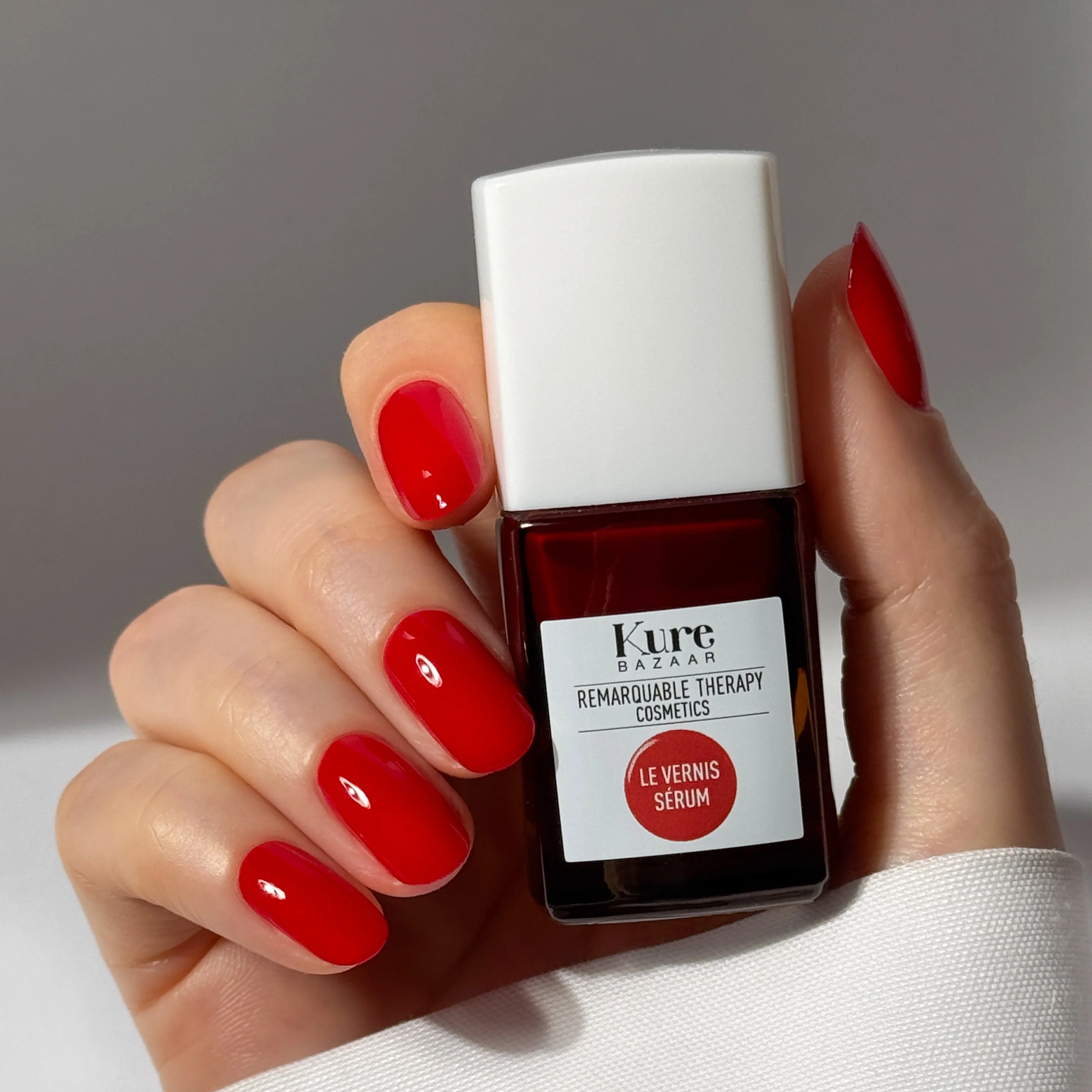 Kure Bazaar Colour Repairing Serum Nail Polish Le Rouge 01 - Image 3