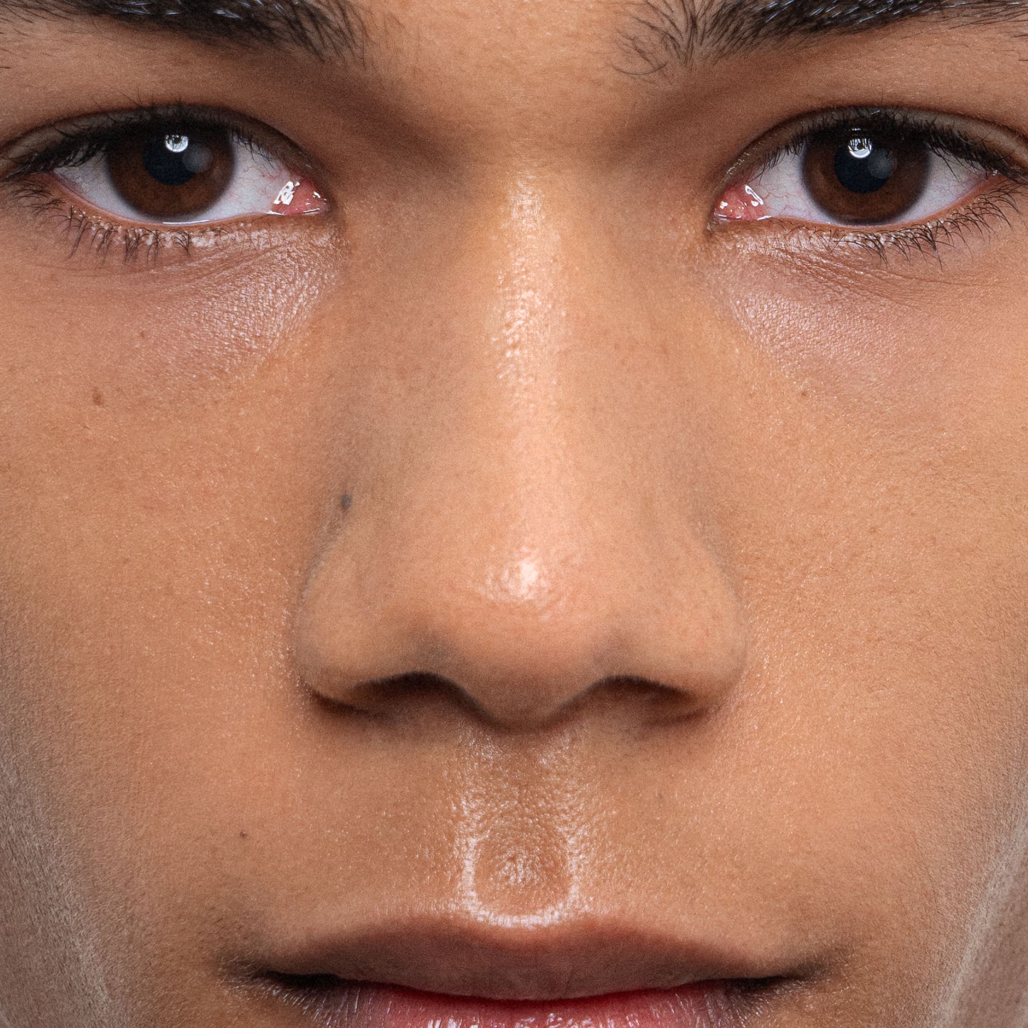 Madara H20 Hyaluron Tinted Serum - Image 18