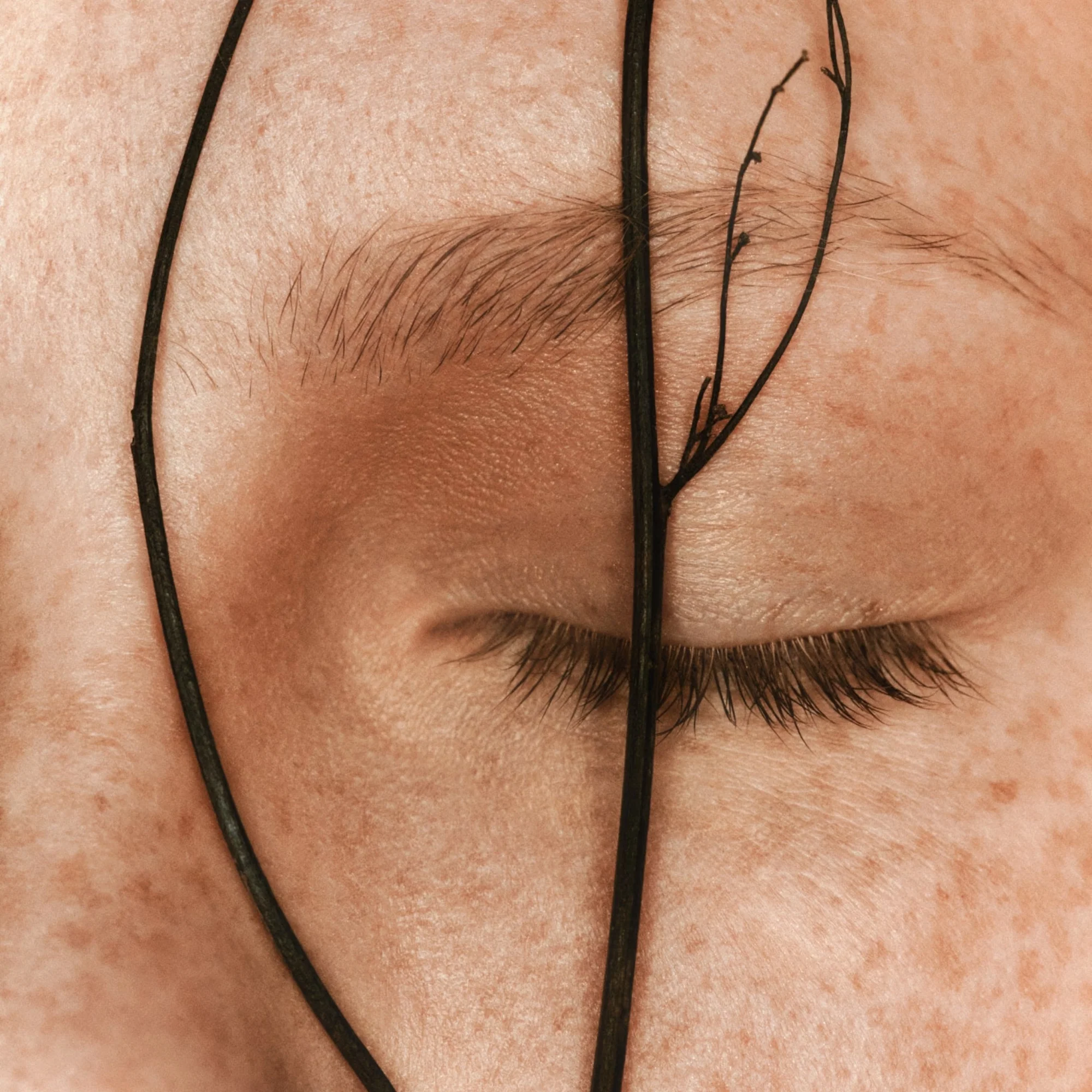 Madara Midsummer Soft Silk Mineral Bronzer - Image 5
