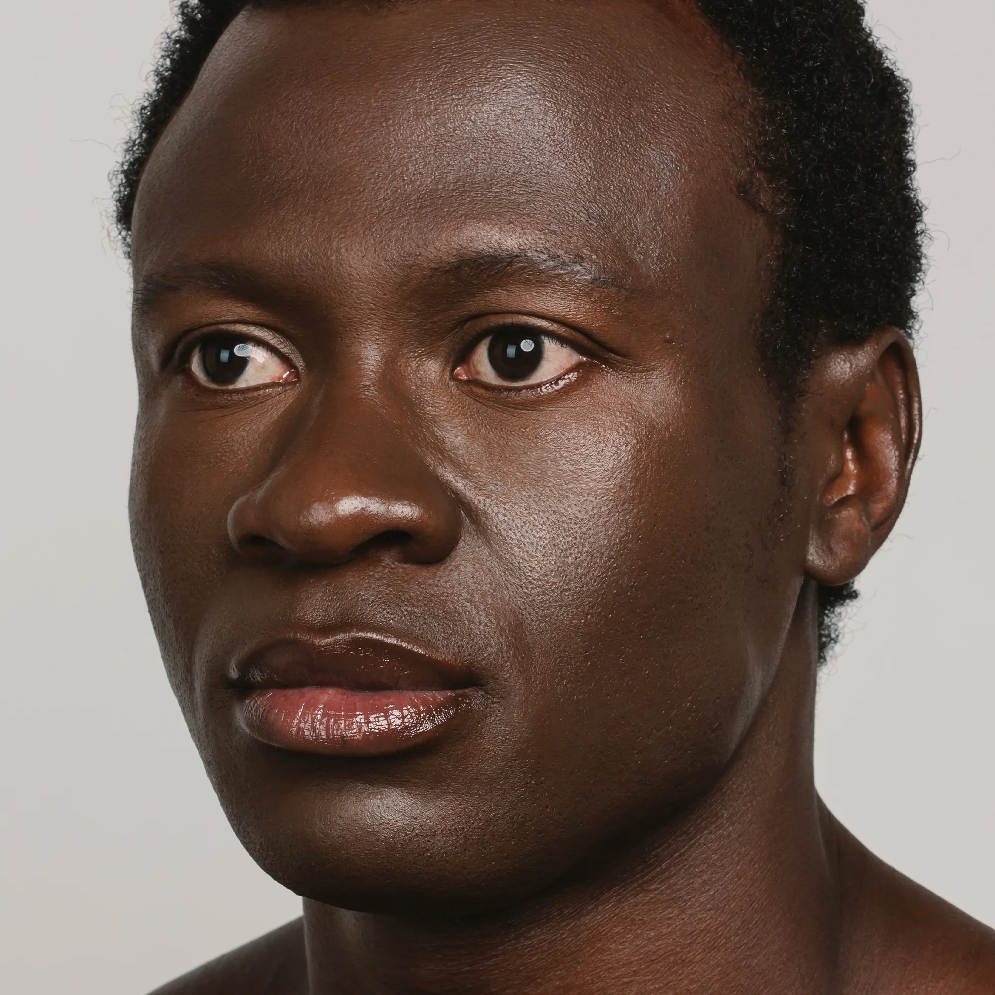 Madara Soft Glow Foundation SPF15 - Image 39