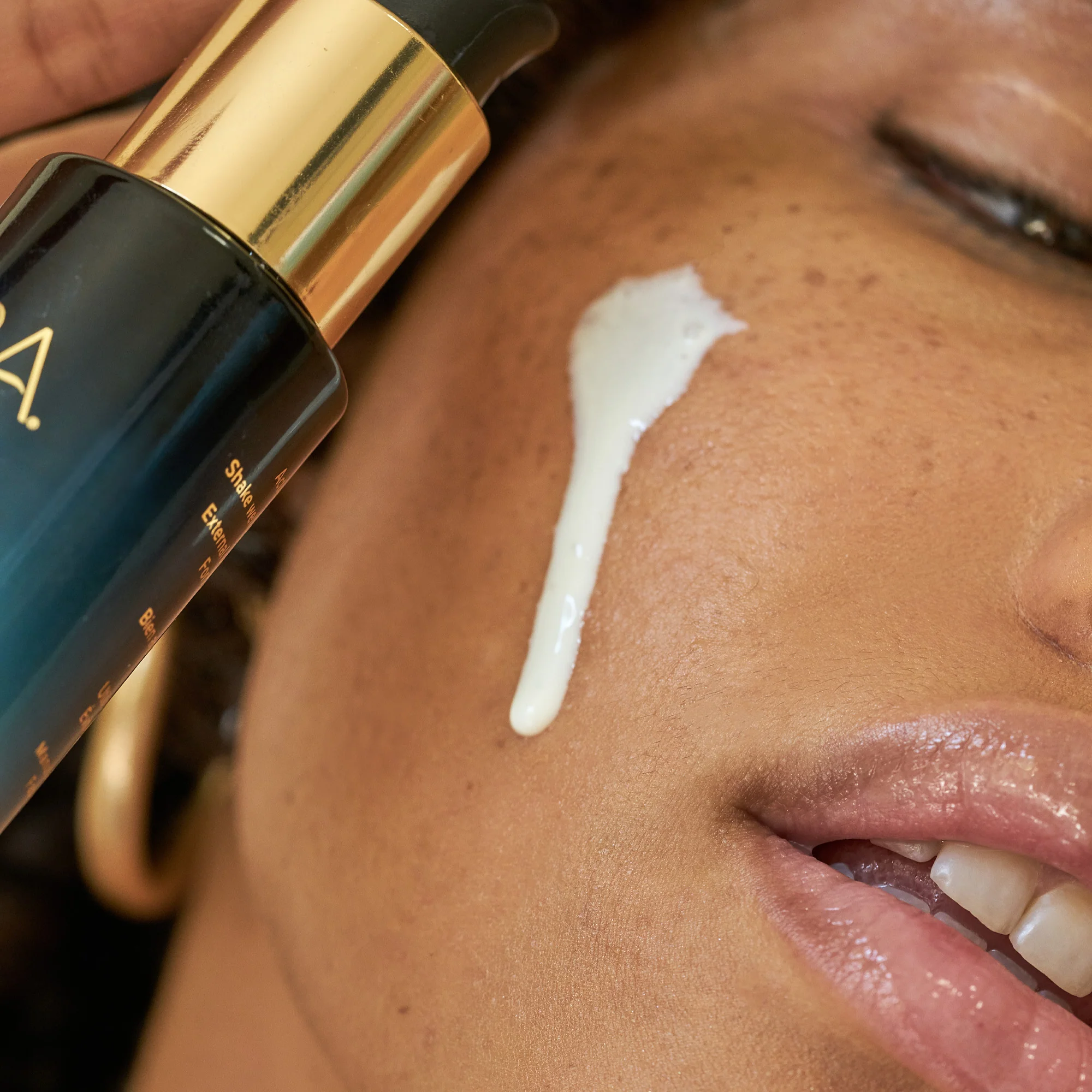 Mara Sea Kale Sunscreen Serum SPF30 - Image 3