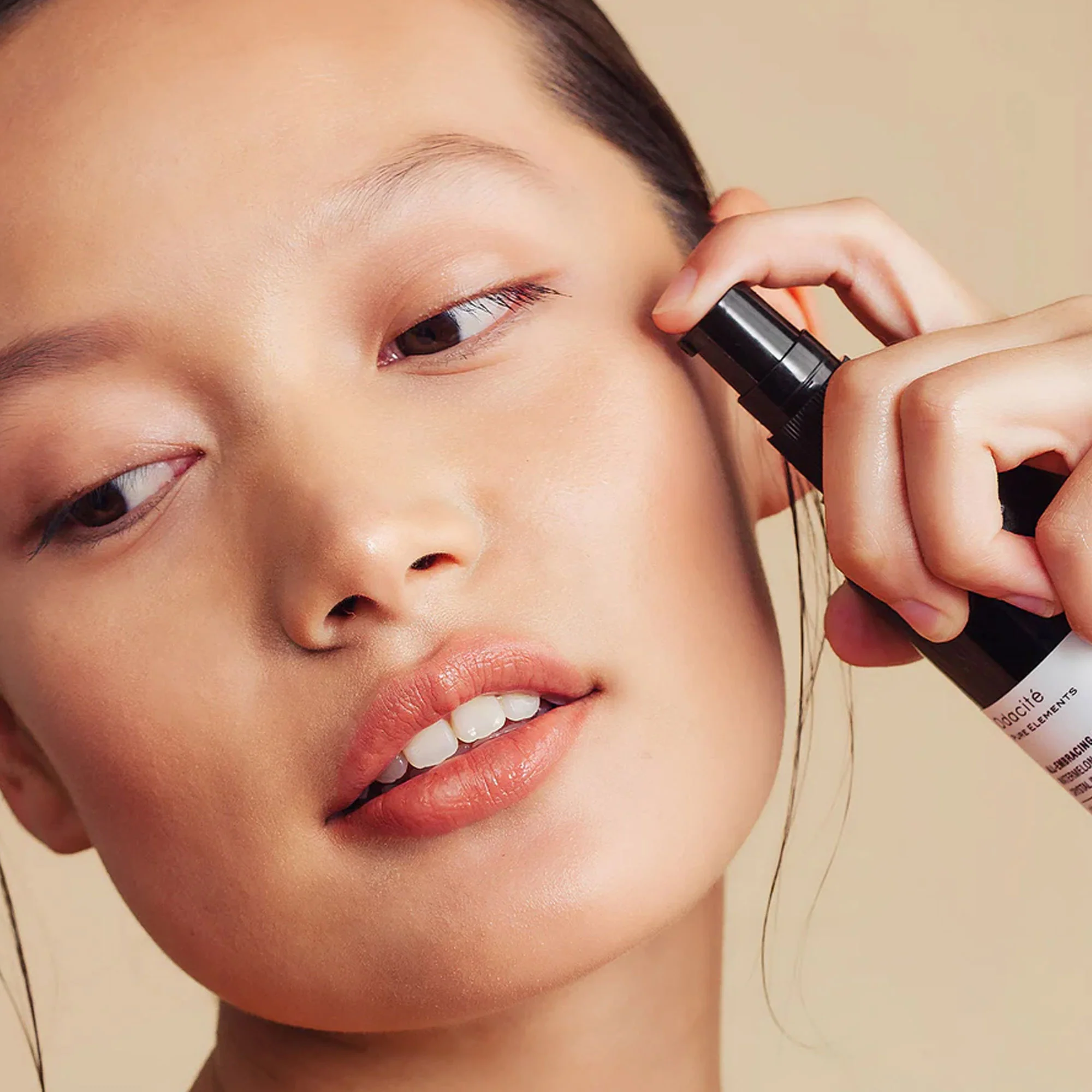 Odacite All Embracing Serum - Image 3