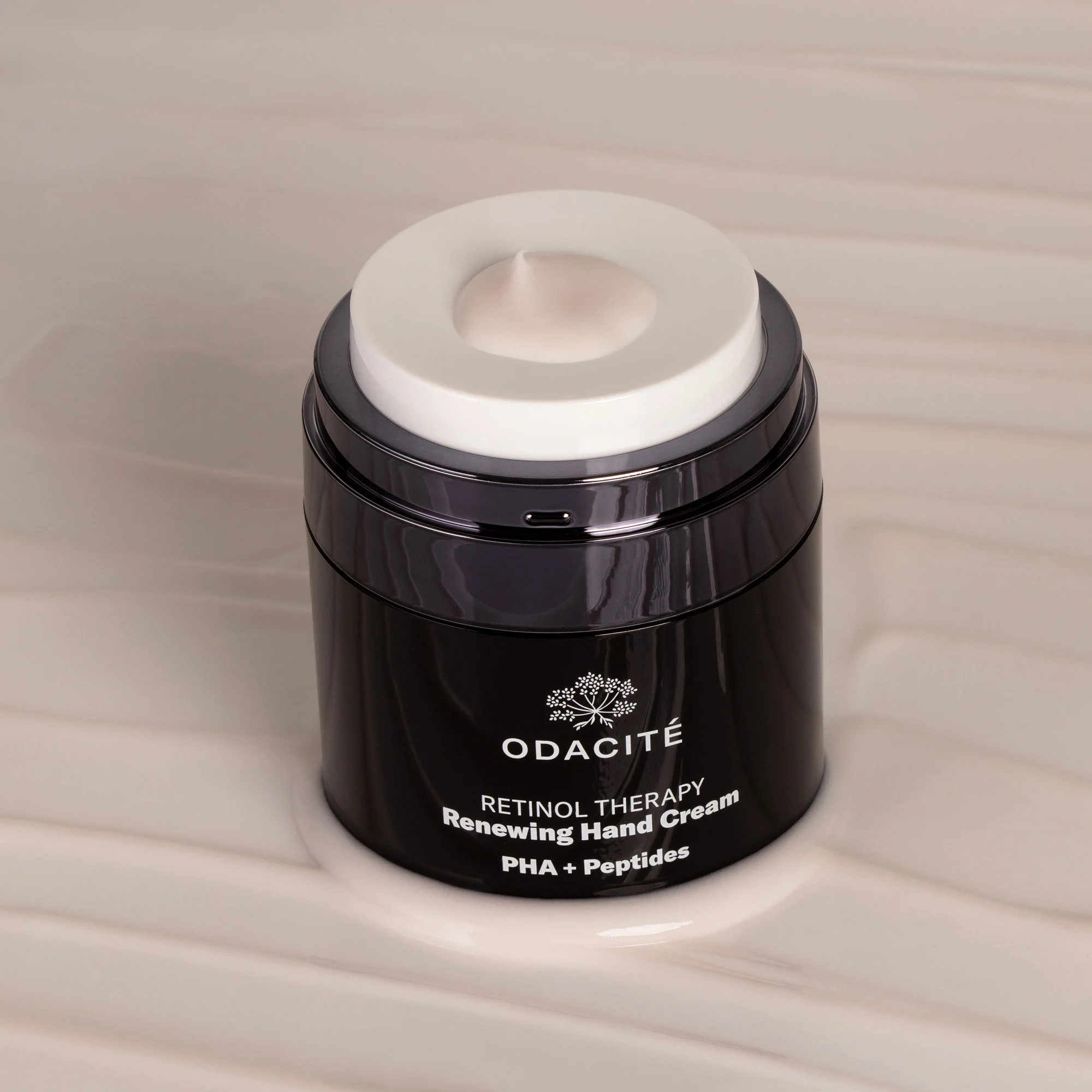 Odacite Retinol Therapy Renewing Hand Cream - Image 5