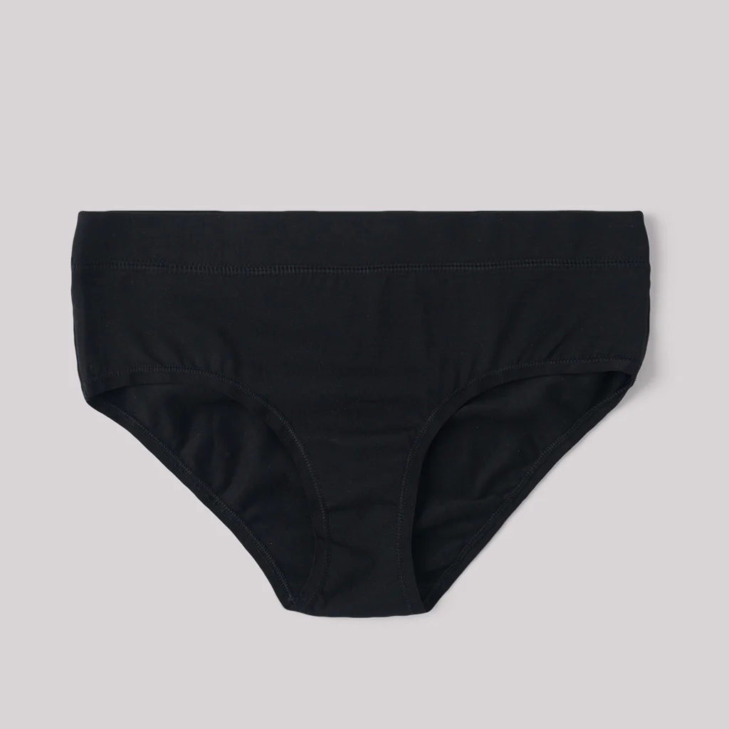 Organic Basics Organic Cotton Bikini Briefs 2-Pack - Black - Image 3