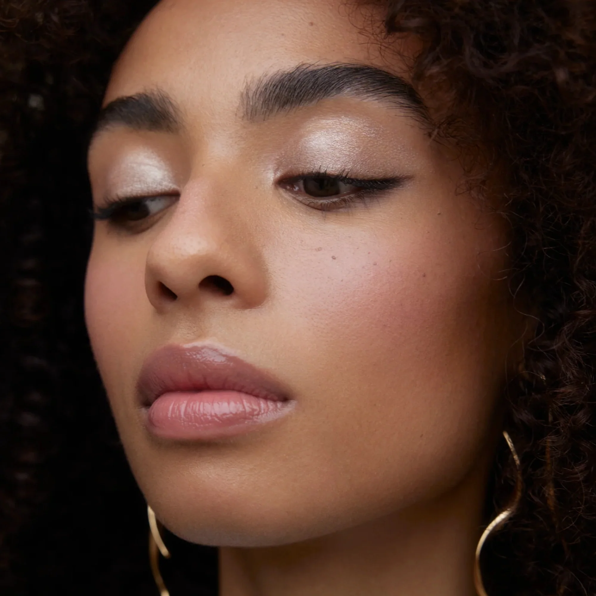 Wonderblush La Lumière Liquid Eye Shadow - Image 5