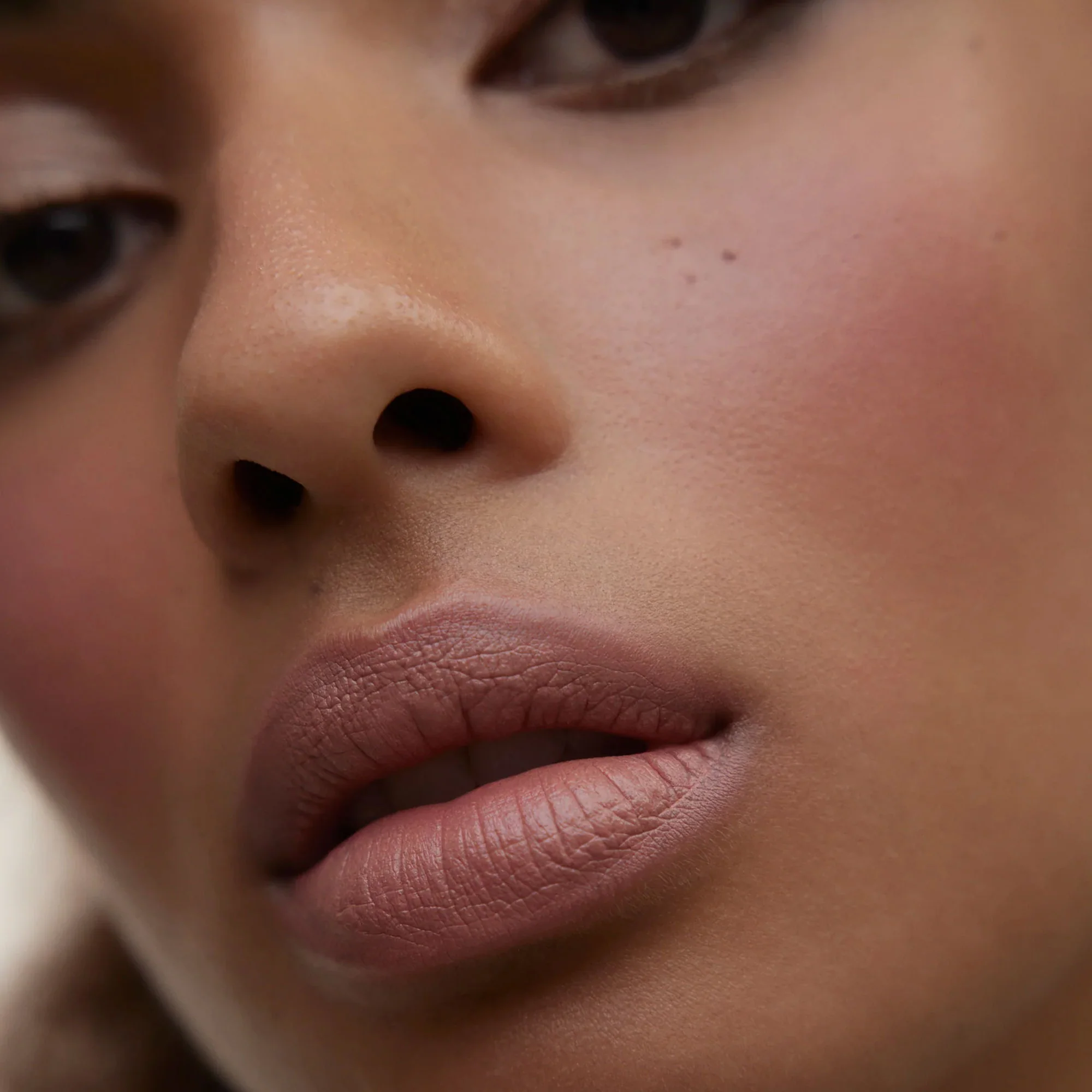 Wonderblush Le Rouge Lipstick - Image 7